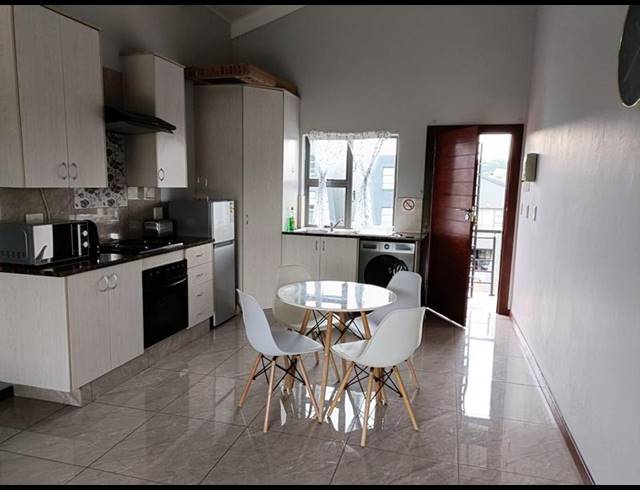 2 BEDROOM PROPERTY TO RENT IN GREENSTONE HILL